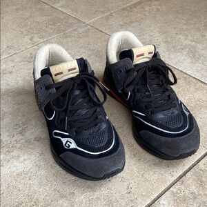 Gucci Black and Gray Sneakers with Low-Top Design